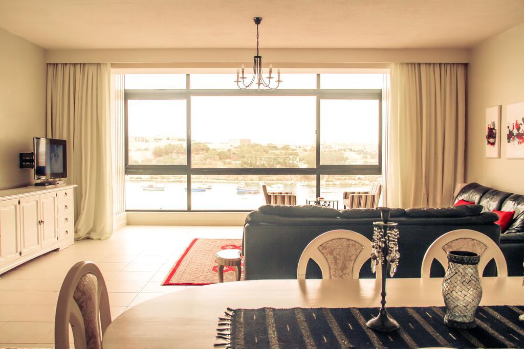 סליאמה Strand Mansions מראה חיצוני תמונה