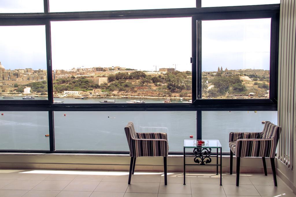 סליאמה Strand Mansions מראה חיצוני תמונה
